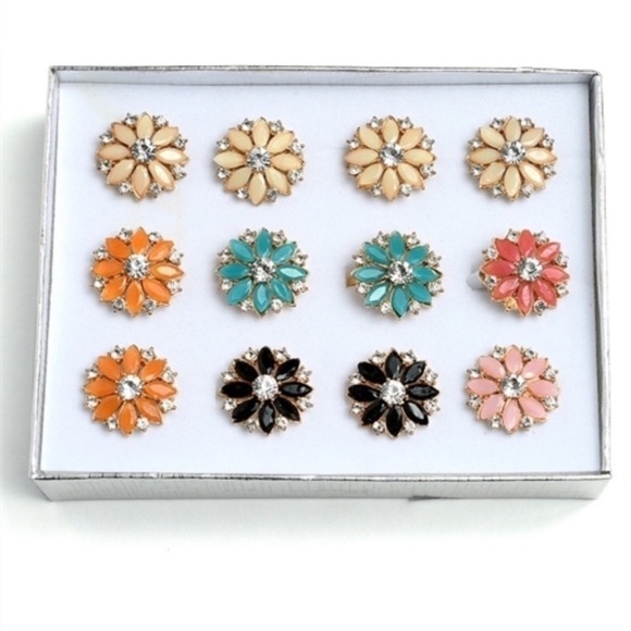 🌸flower 🌸 Cocktail Ring - Picture 1 of 6